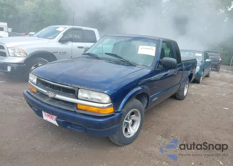 1999 Chevrolet S-10 Ls из США, поврежденный, VIN 1GCCS1941X8178188